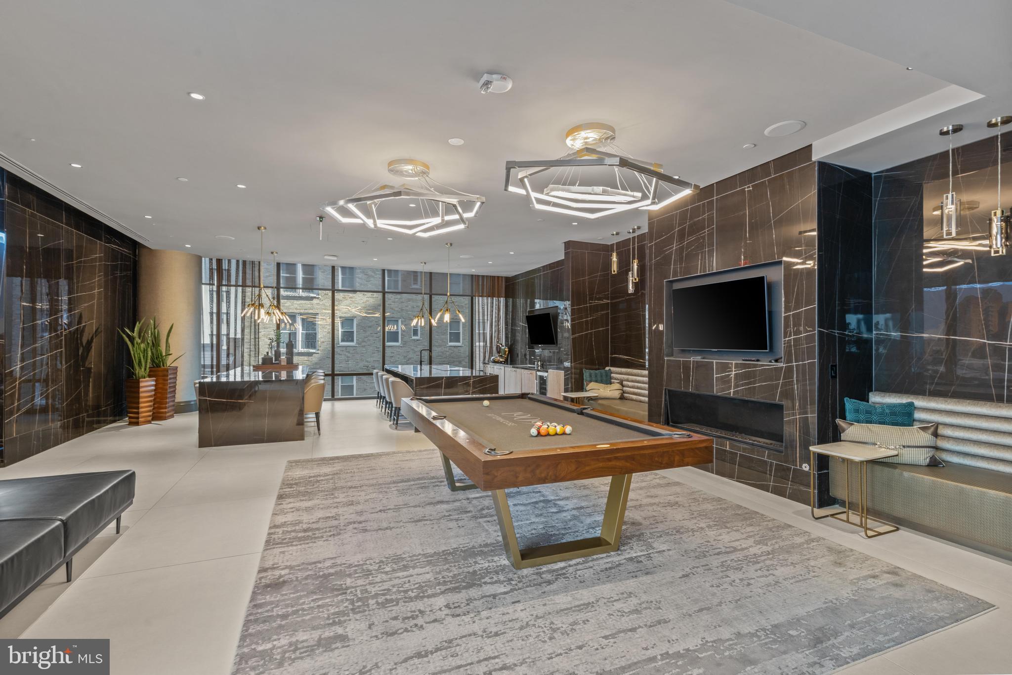 1911 Walnut St. #3304