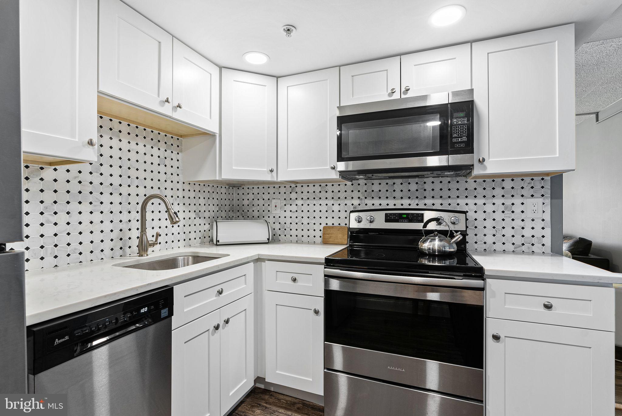 2001 Hamilton St #1222