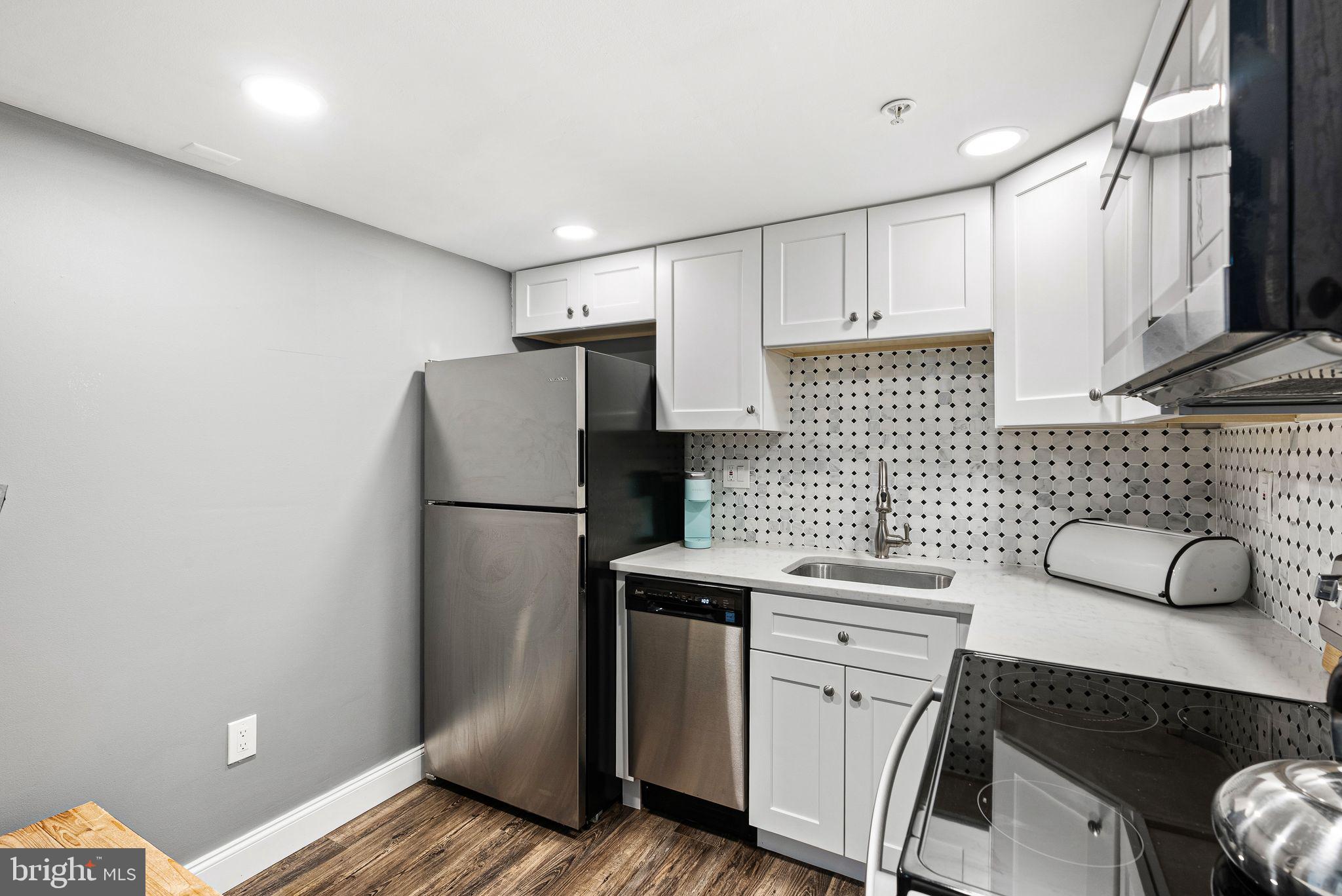 2001 Hamilton St #1222