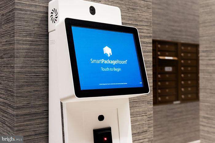 210 S 12TH ST #2B-1-21F