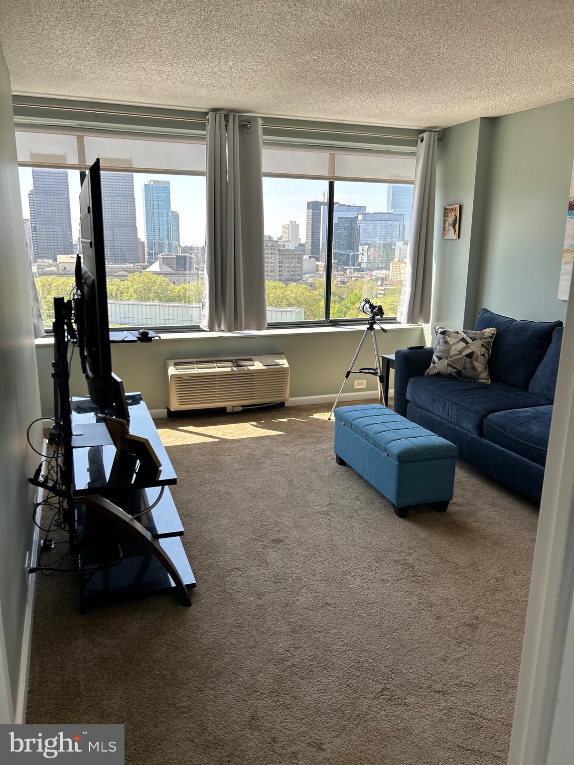 2001 HAMILTON ST #1404