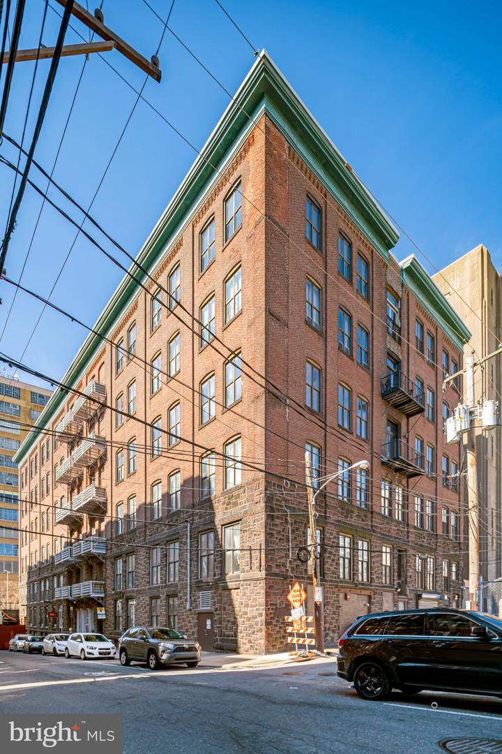 428-40 N 13th St #3e