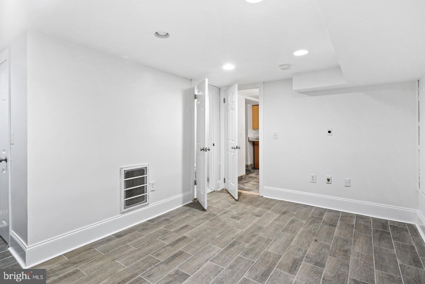 1305 SPRUCE ST #TH1C