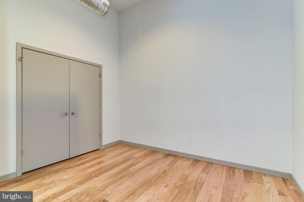 1125 SANSOM ST #1B-522