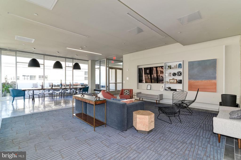 1125 SANSOM ST #1B-522