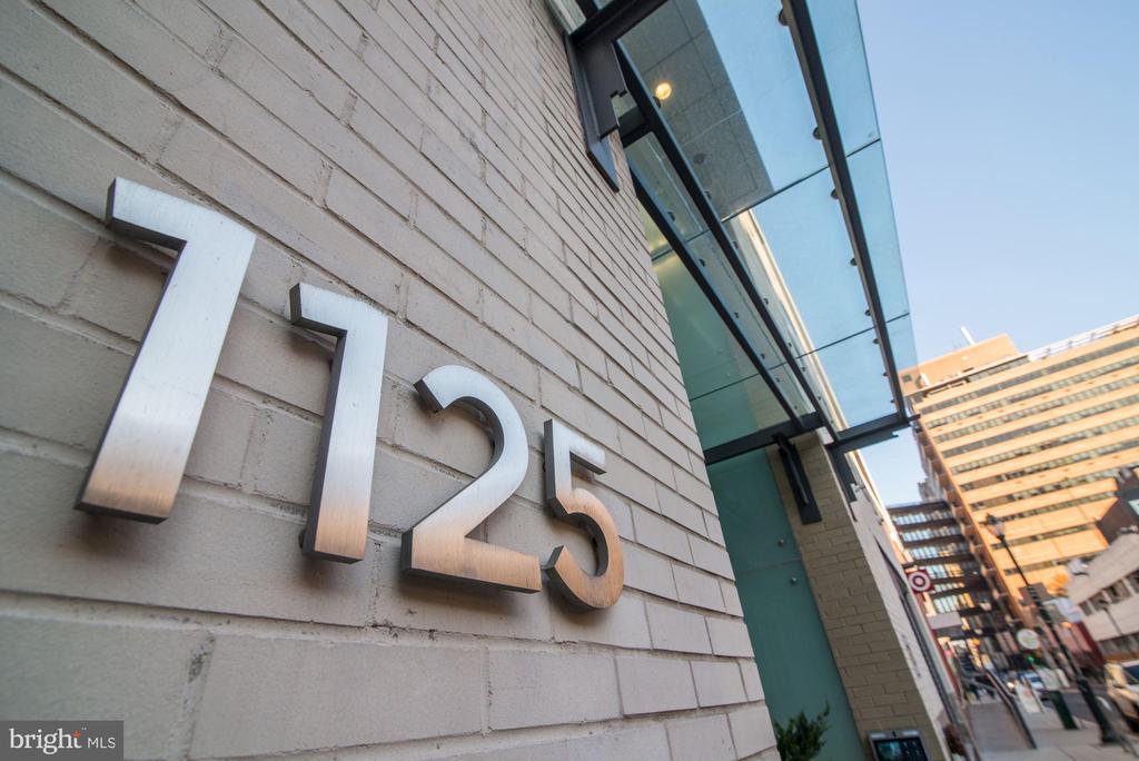 1125 SANSOM ST #1B-522