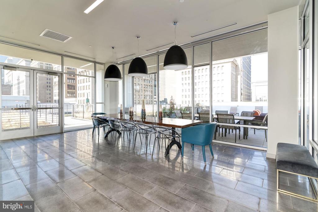 1125 SANSOM ST #1B-522