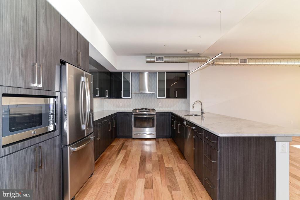 1125 SANSOM ST #1B-522