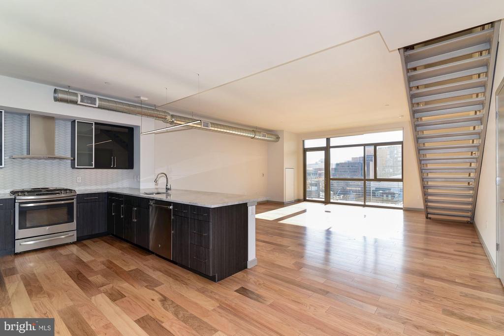 1125 SANSOM ST #1B-522
