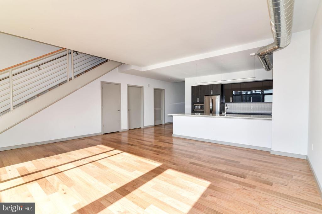 1125 SANSOM ST #1B-522