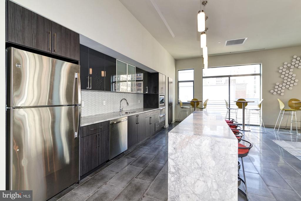1125 SANSOM ST #1B-522