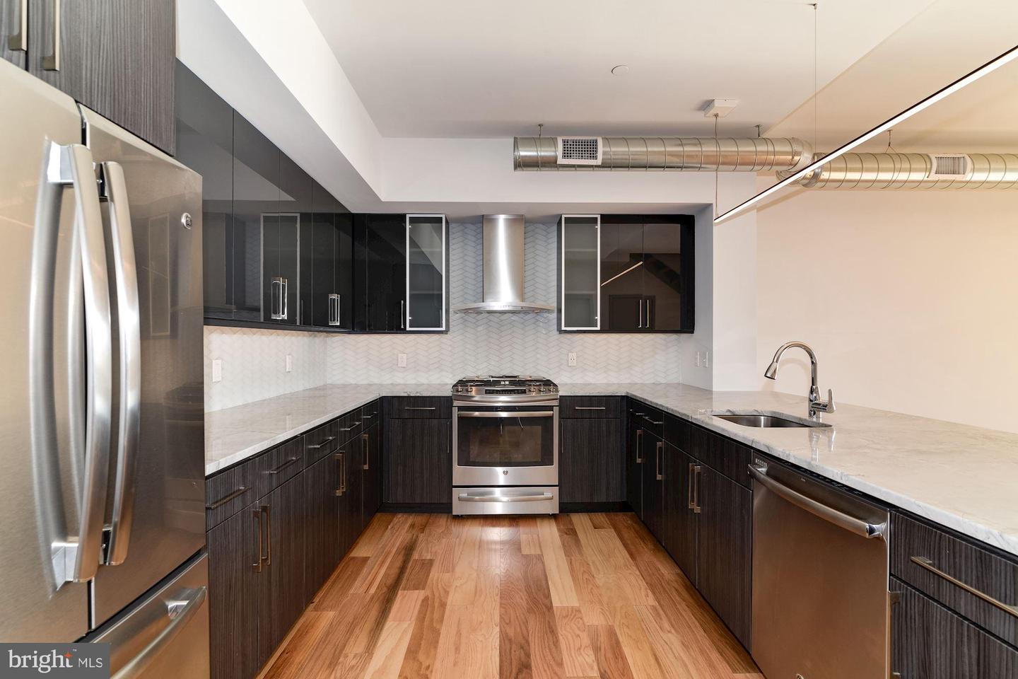 1125 SANSOM ST #1B-522
