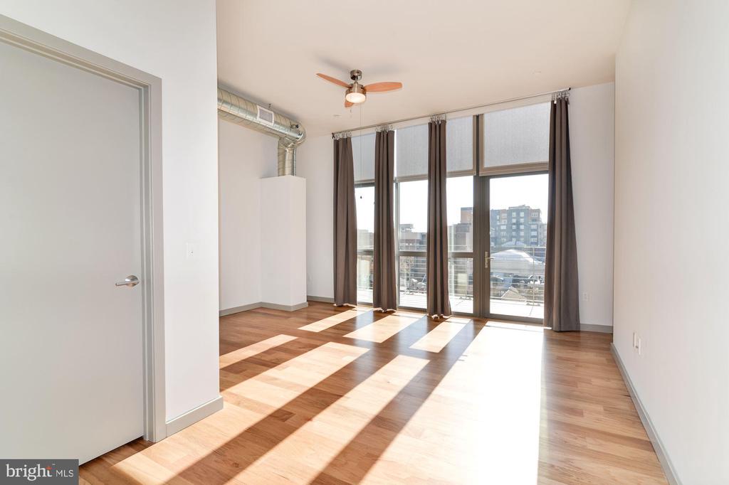 1125 SANSOM ST #1B-522