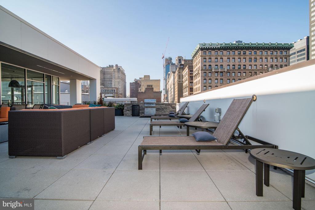 1125 SANSOM ST #1B-522