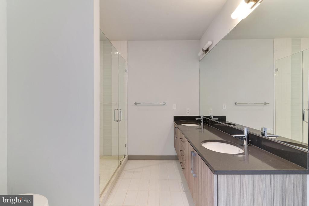 1125 SANSOM ST #1B-522