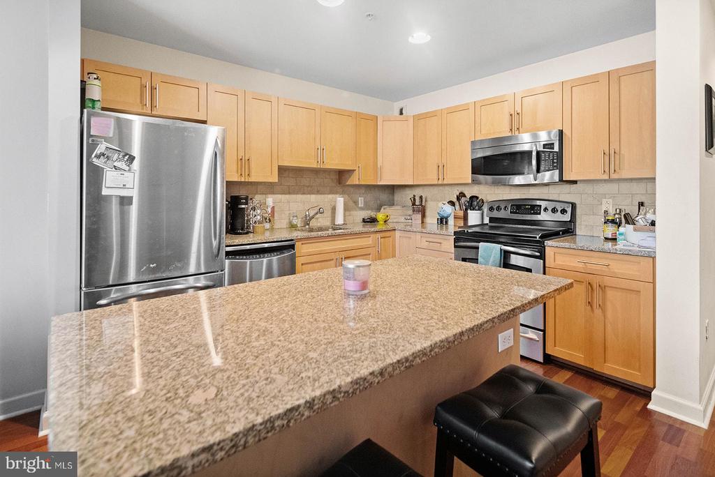 901 N PENN ST #F508