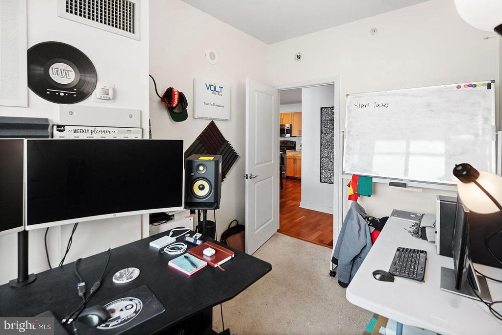 901 N PENN ST #F508