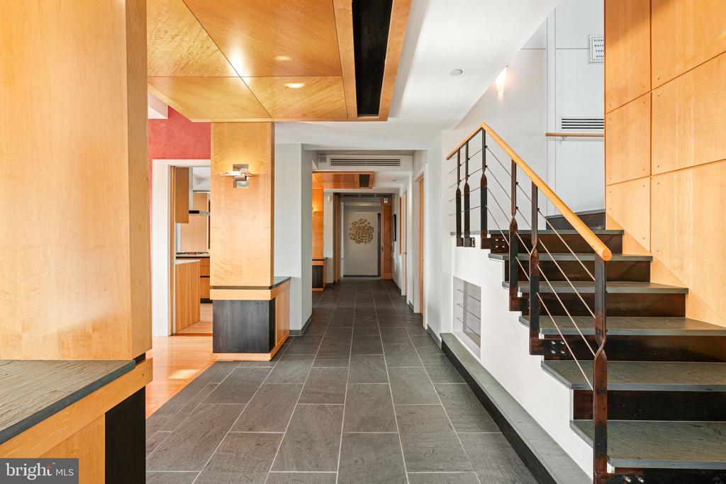 275 S 19th St #Penthouse