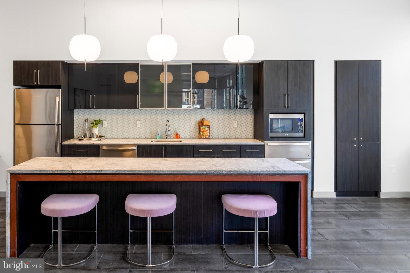 1125 SANSOM ST #1B-321