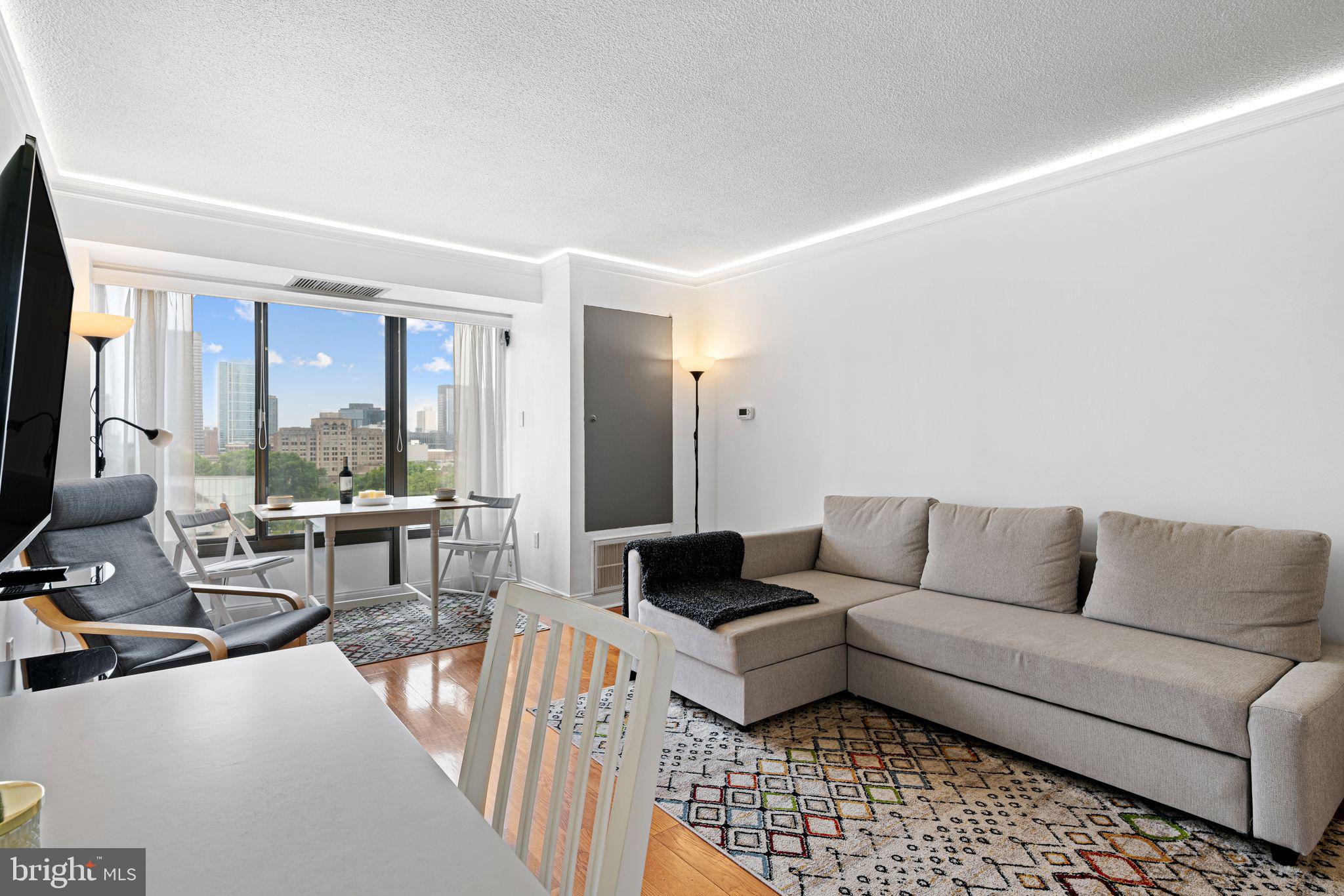 2001 HAMILTON ST #822