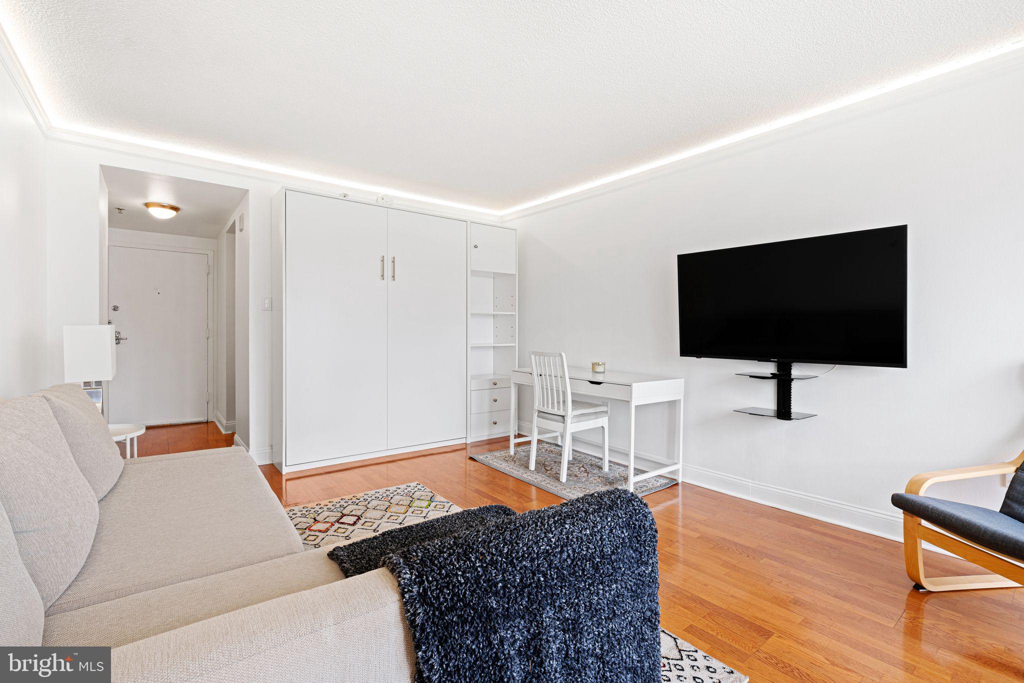 2001 HAMILTON ST #822