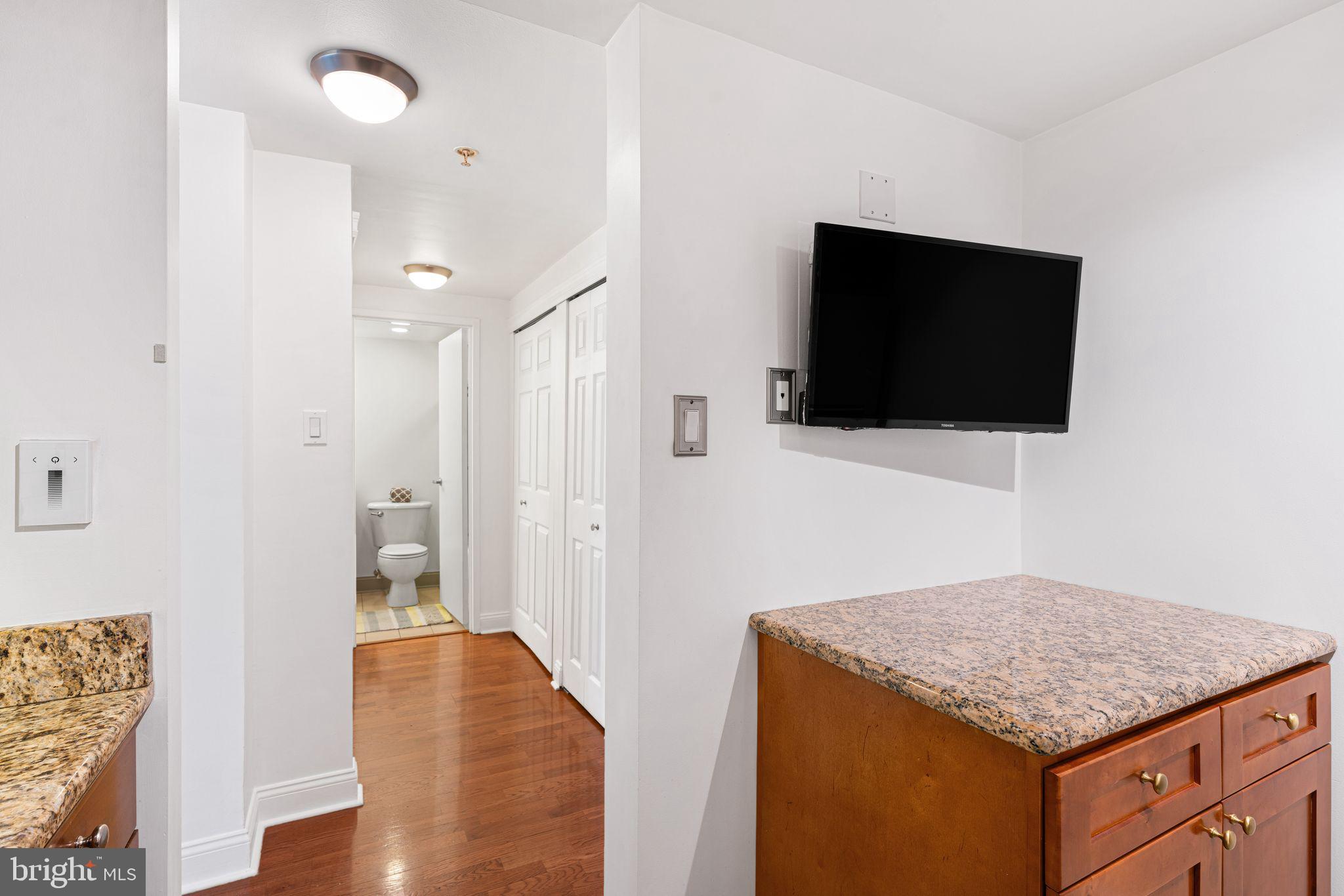 2001 HAMILTON ST #822