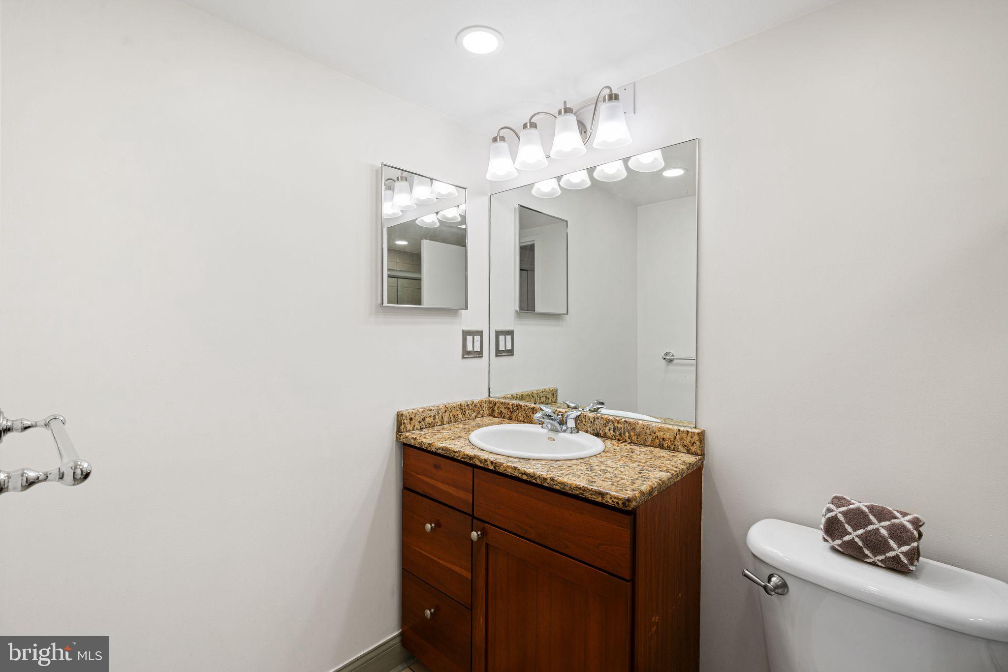 2001 HAMILTON ST #822