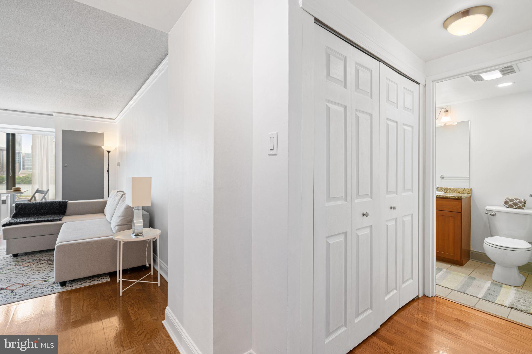 2001 HAMILTON ST #822