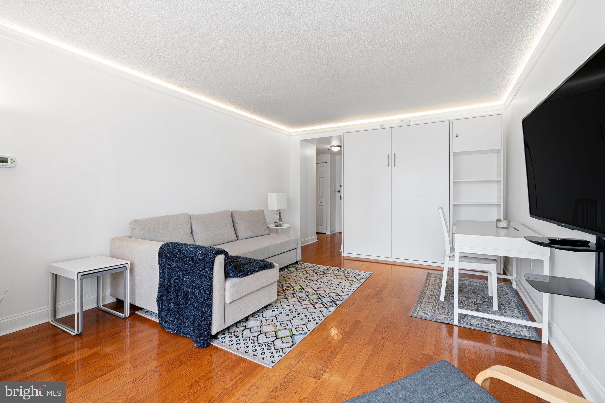 2001 HAMILTON ST #822