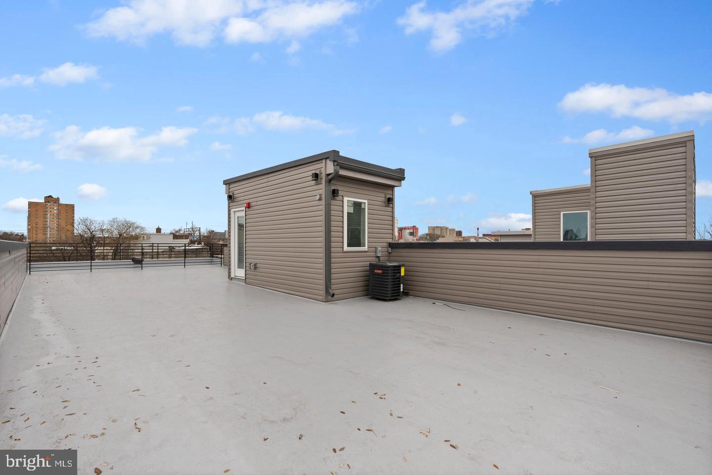 1335 N FRANKLIN ST #3