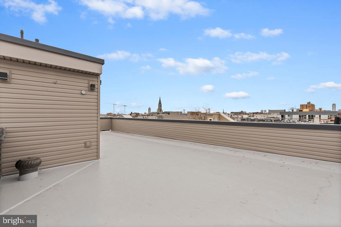 1335 N FRANKLIN ST #3