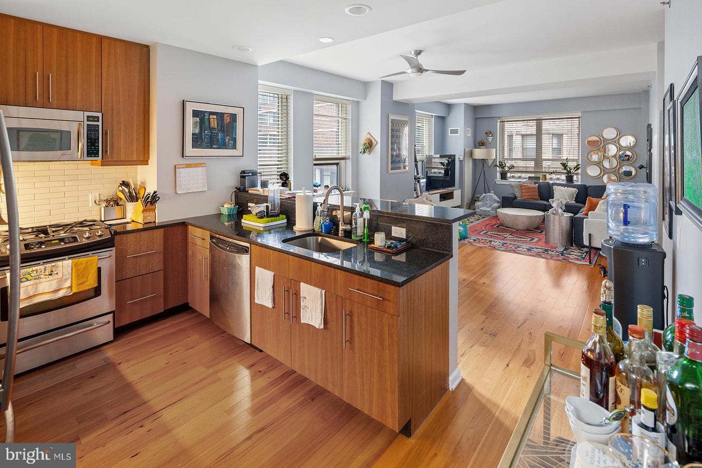 1425 Locust St #5c