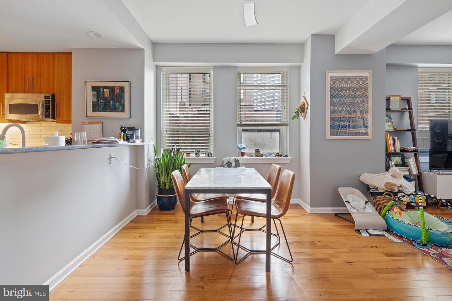 1425 Locust St #5c