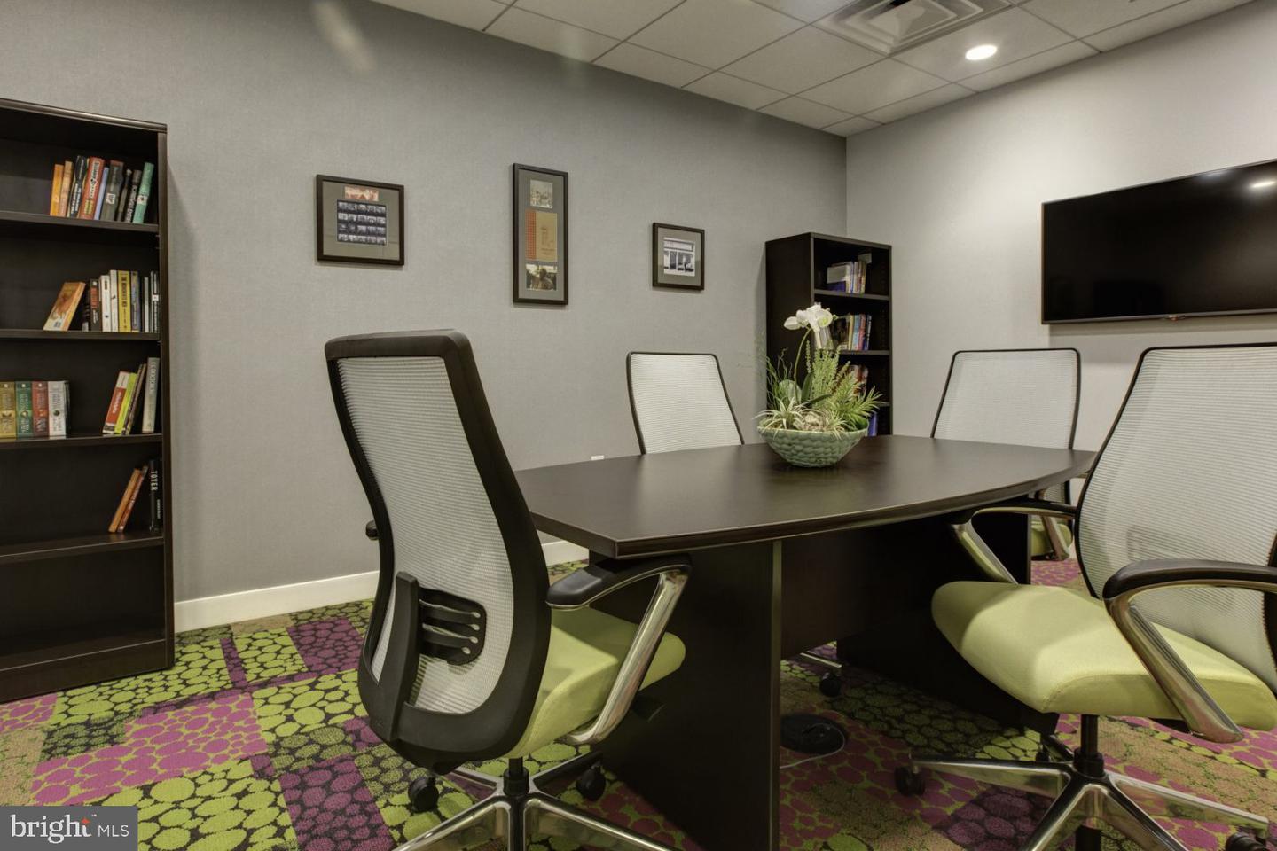 42 S 15TH ST #1B-0705