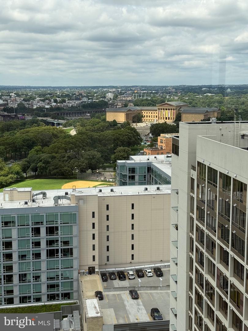 2001 Hamilton St #P301