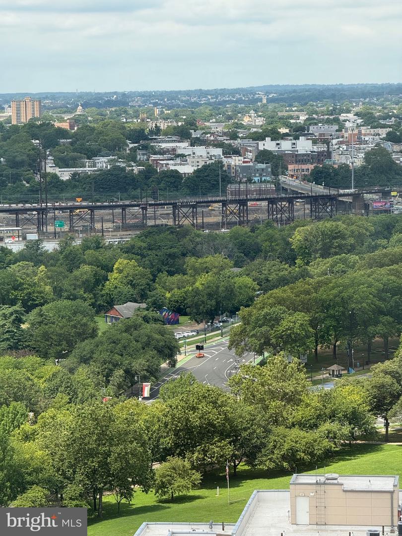 2001 Hamilton St #P301