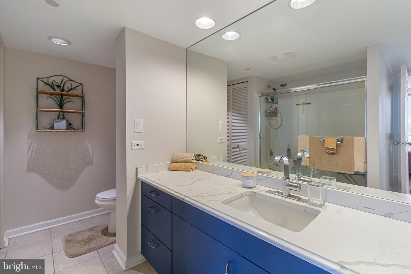 2001 Hamilton St #P301