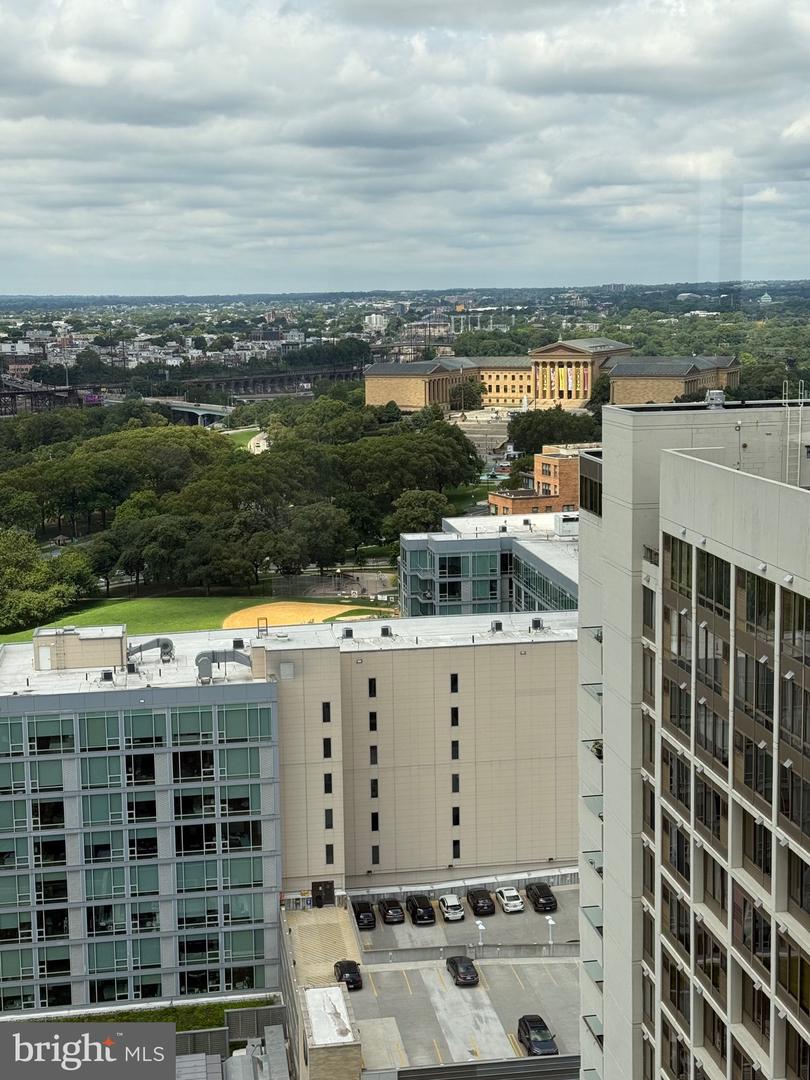 2001 Hamilton St #P301