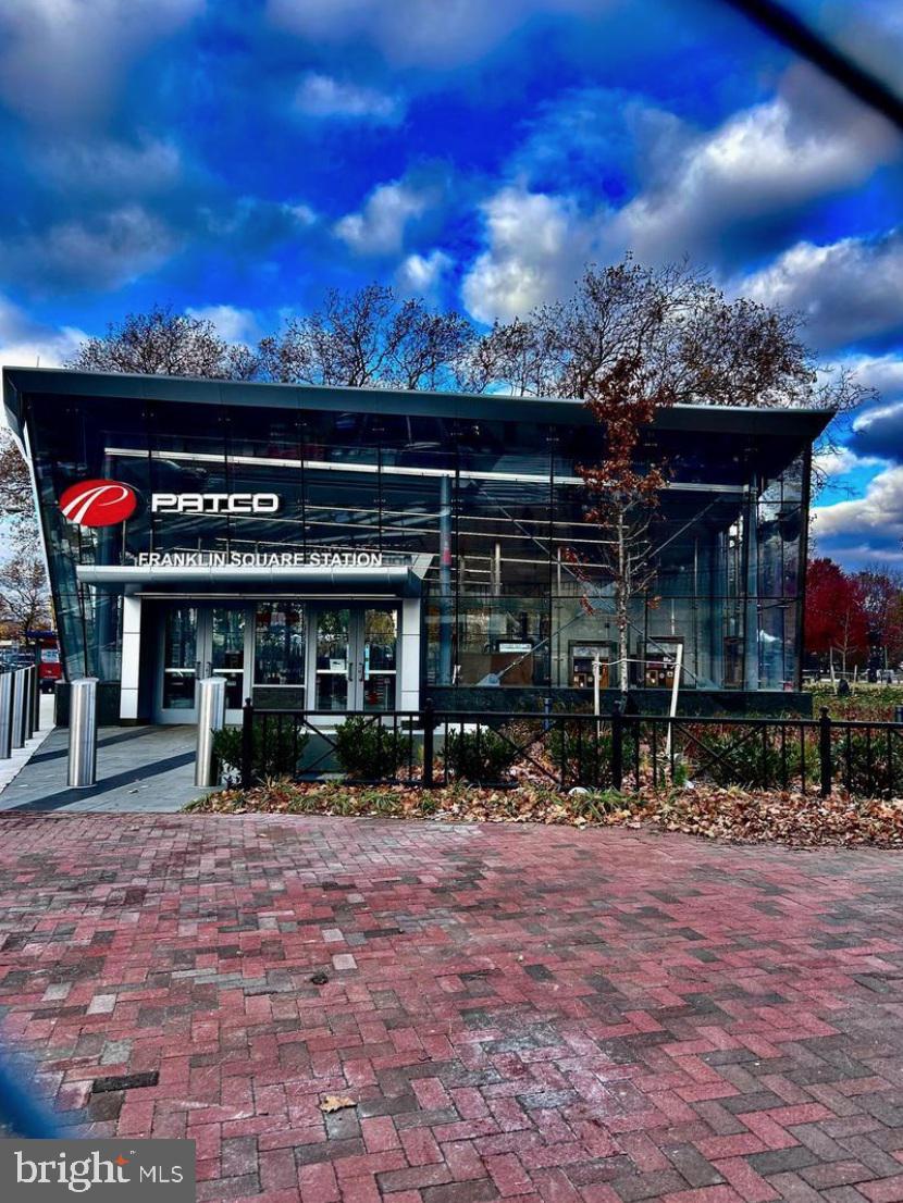 201-59 N 8TH ST #804