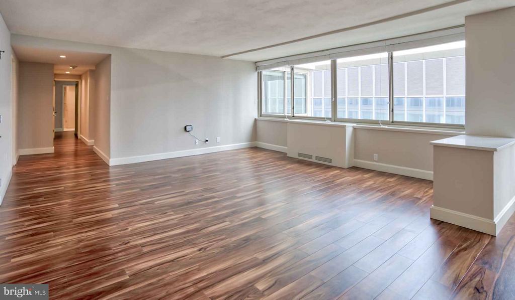 1815 JOHN F KENNEDY BLVD #1B-716