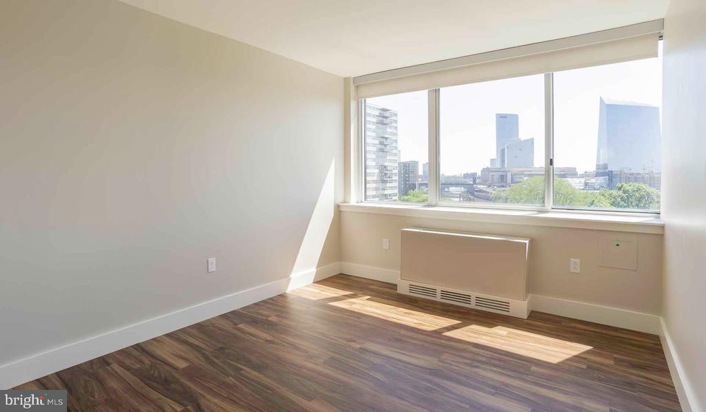 2200 BENJAMIN FRANKLIN PKWY #0B-S0004