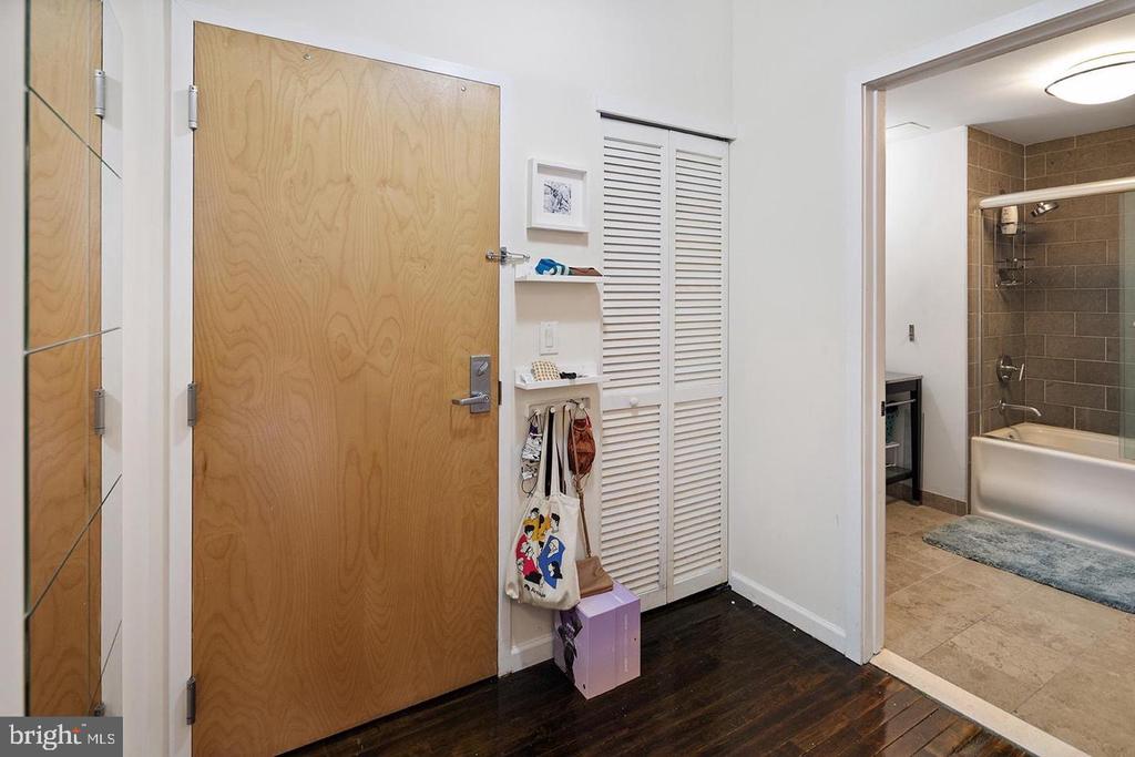 1228-32 ARCH ST #7B