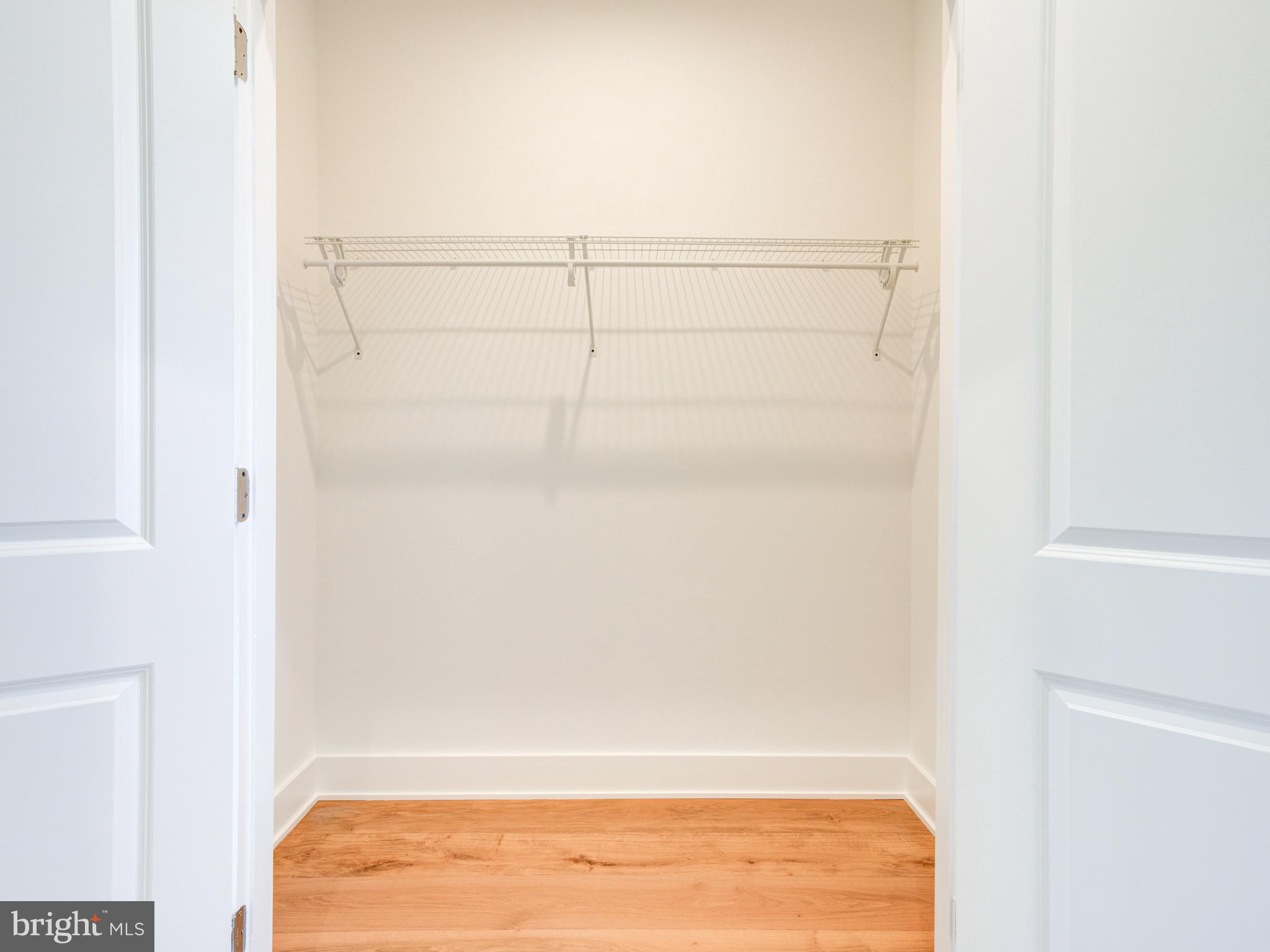 1933 N LEITHGOW STREET 35