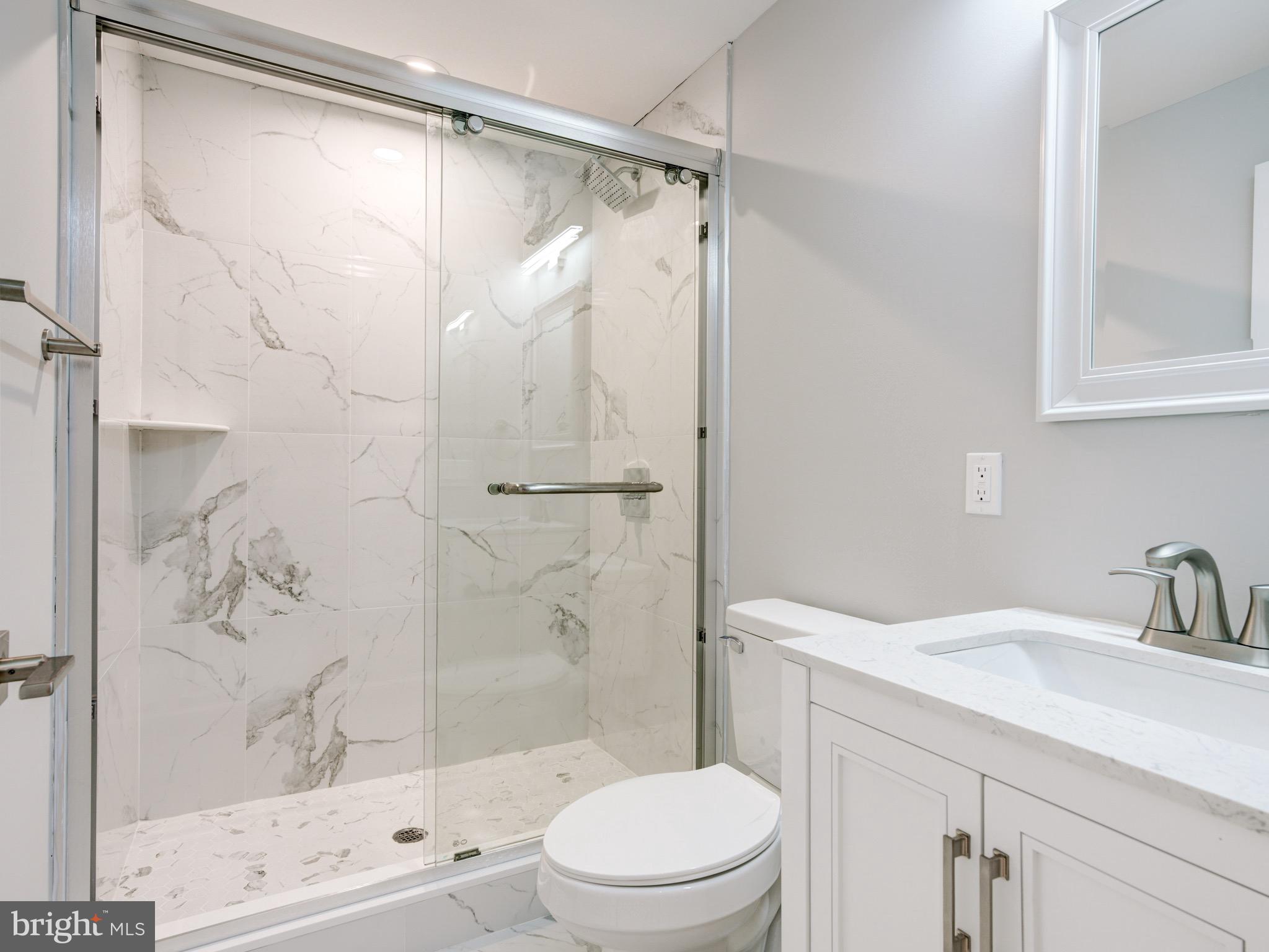 1933 N LEITHGOW STREET 35