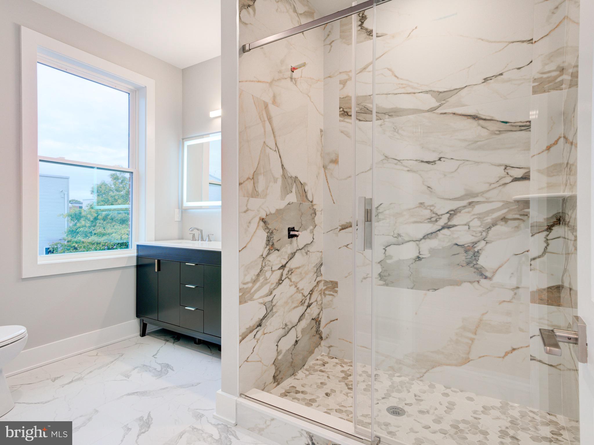 1933 N LEITHGOW STREET 35