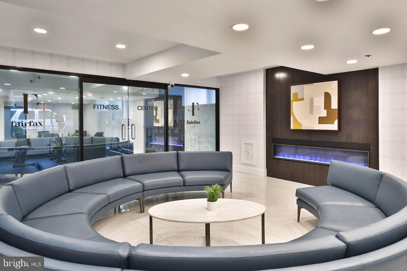 4247 LOCUST STREET 1B-118