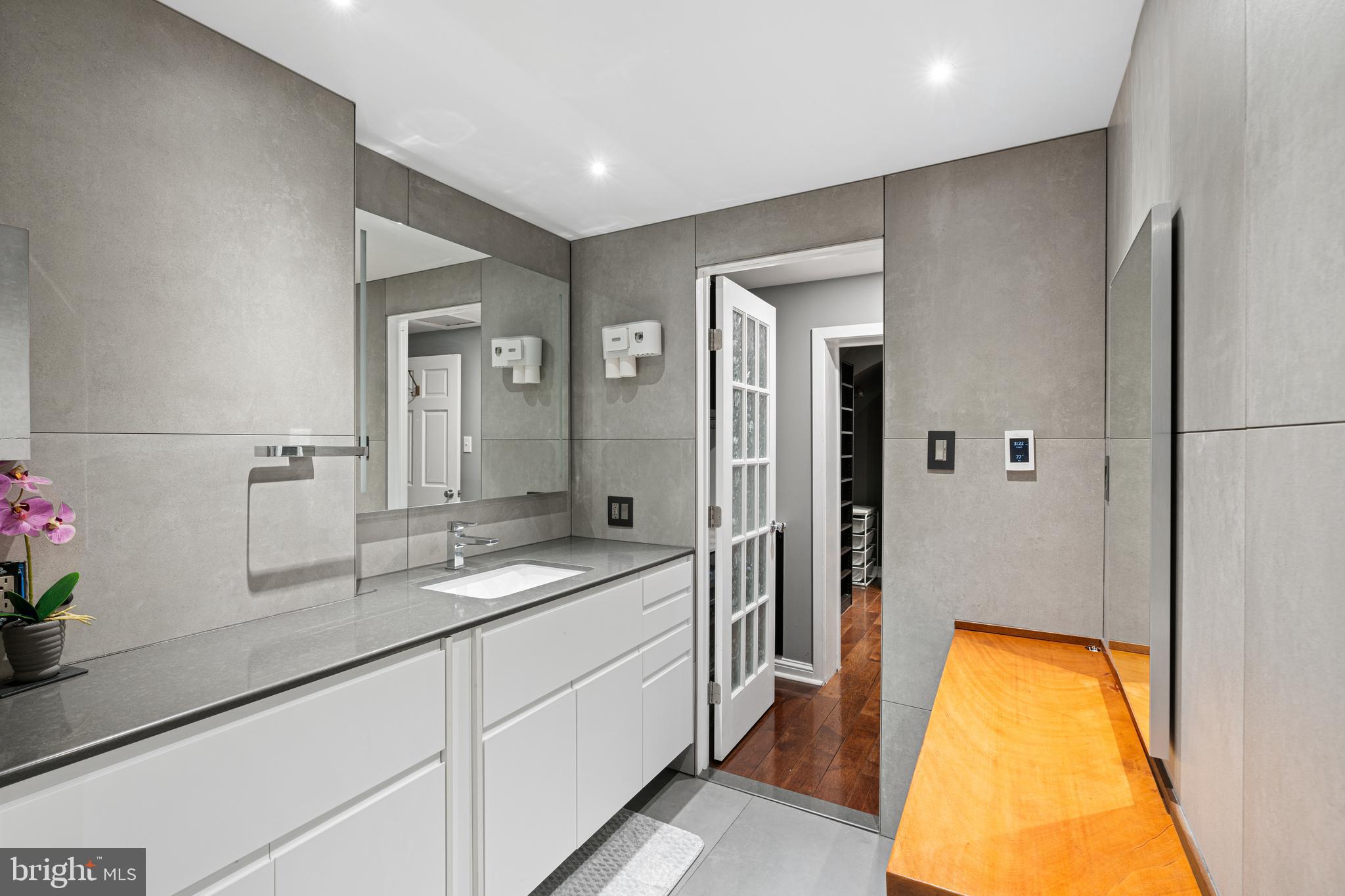 251-59 S 22ND STREET A