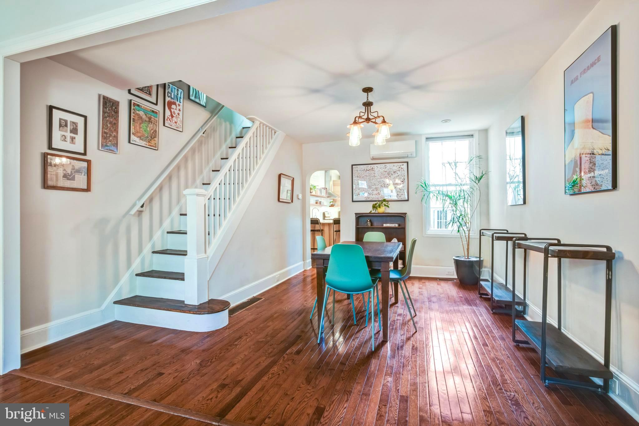 1450 E COLUMBIA AVENUE