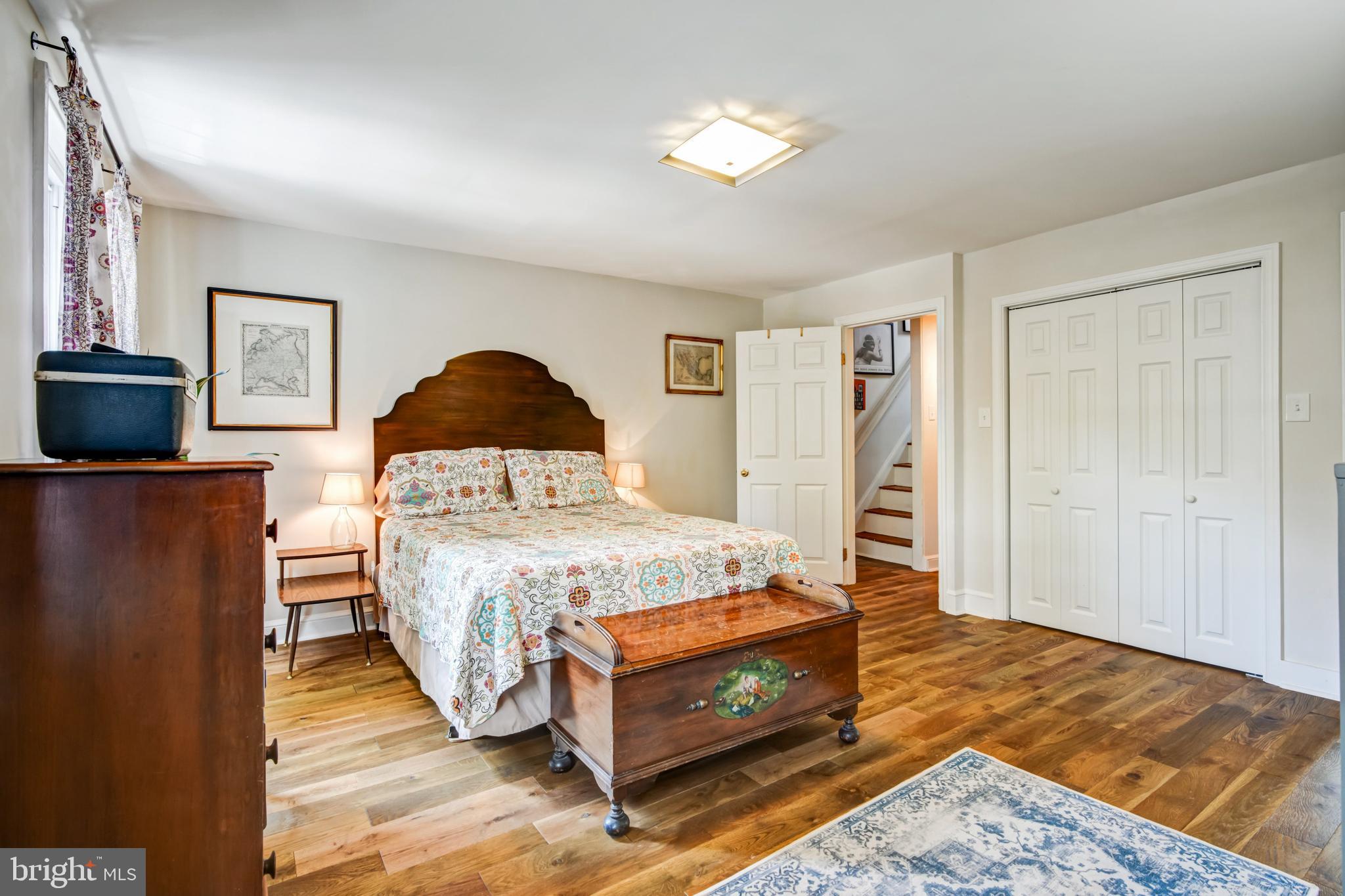 1450 E COLUMBIA AVENUE