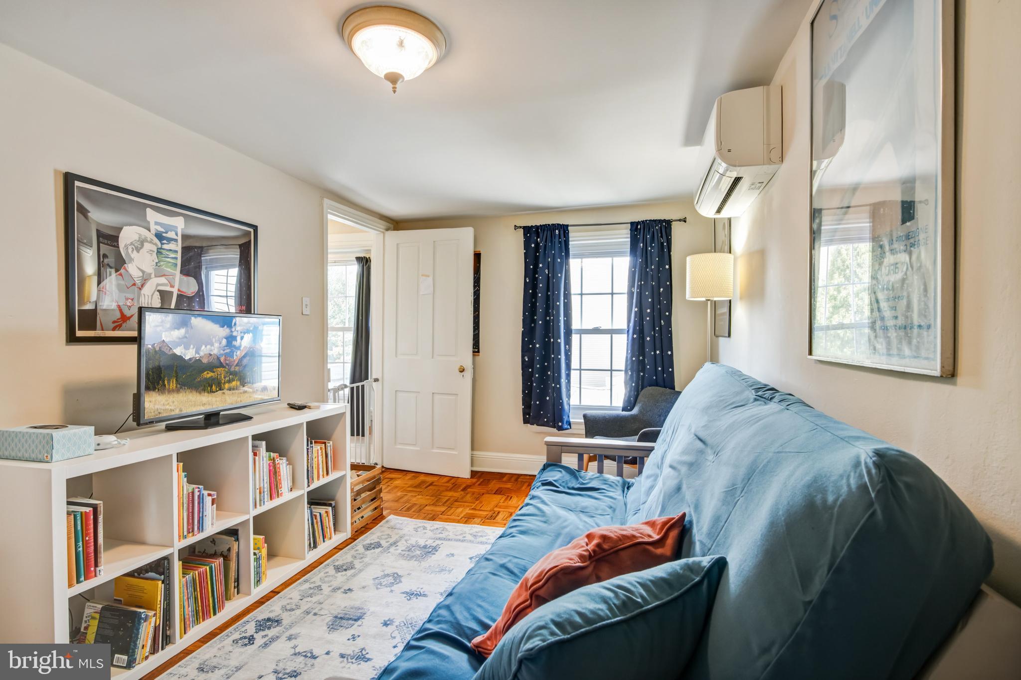 1450 E COLUMBIA AVENUE